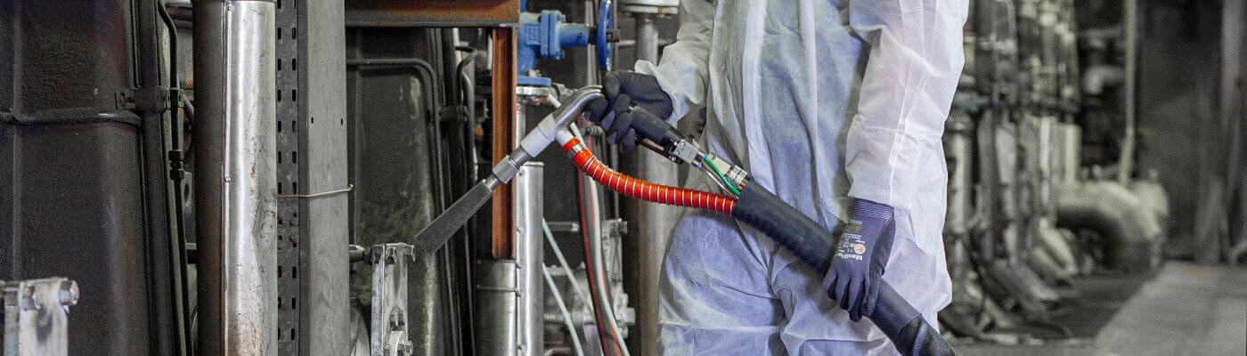 Dry ice cleaning Dry ice cleaning is a special field of Piepenbrock industrial cleaning.