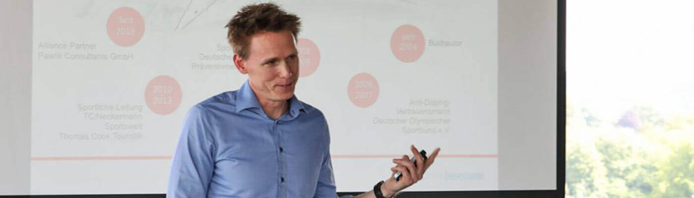 Sustainability Day Frank Busemann gives a lecture during the Piepenbrock Sustainability Days.